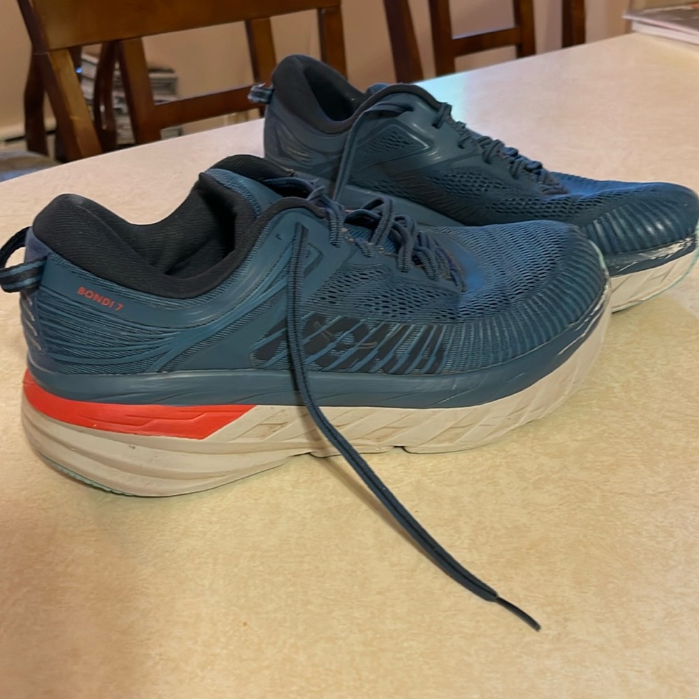 Hoka Bondi 7